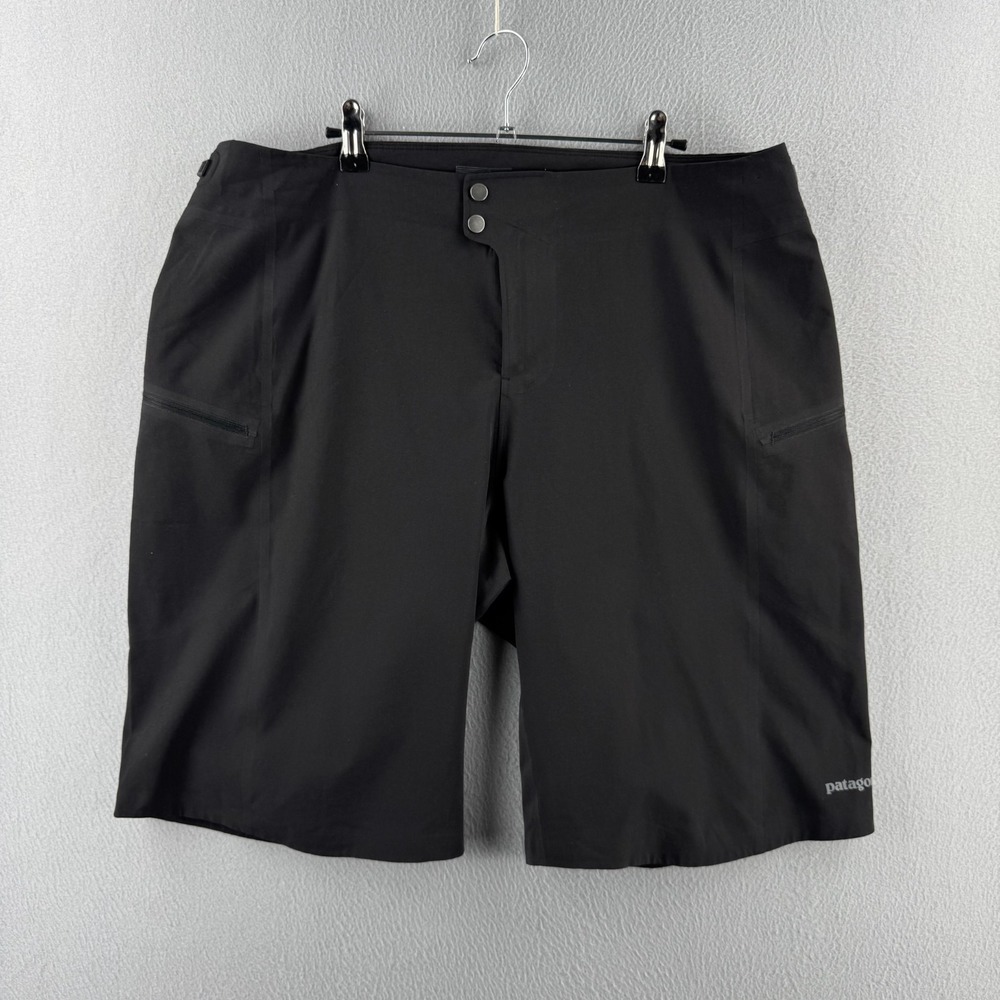 Patagonia Dirt Roamer Biker Shorts Mens 38 Black Stretch Adjustable Waist MTB